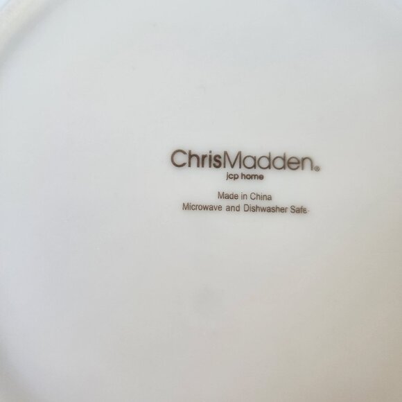 Set of 2 Chris Madden Montalira Red Salad Plates with Gold Scroll - Picture 4 of 4